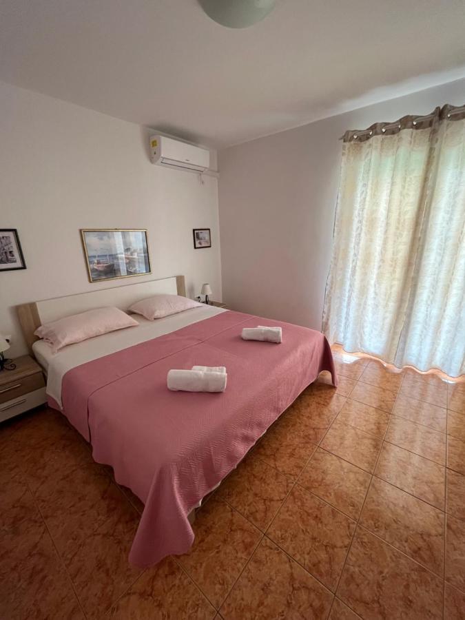 Apartments And Rooms Markovski Palit 외부 사진